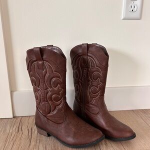 Girls’ Cowboy Boots (size 5)